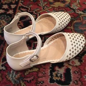 Nine West dressy sandal flats size 13.